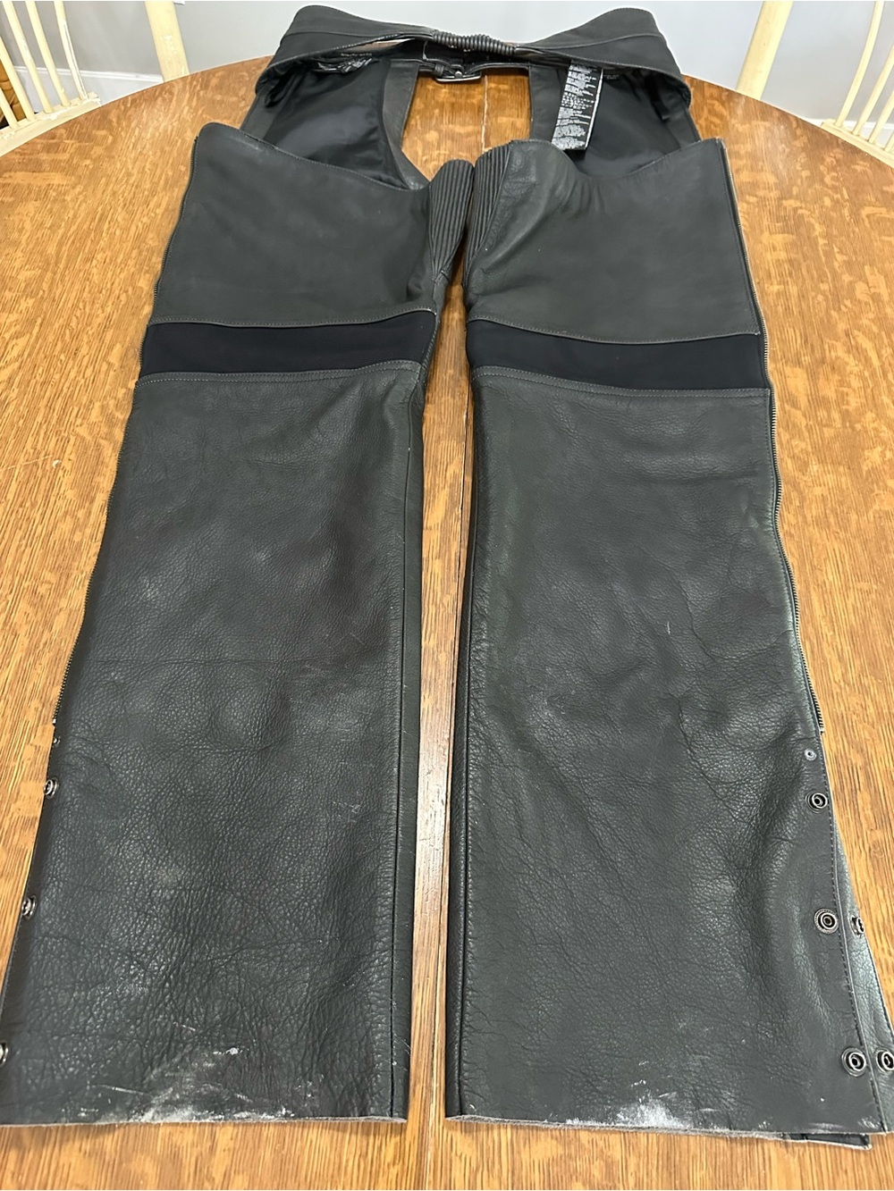 Harley Davidson Deluxe Leather Chaps (Men’s) - Picture 7 of 16